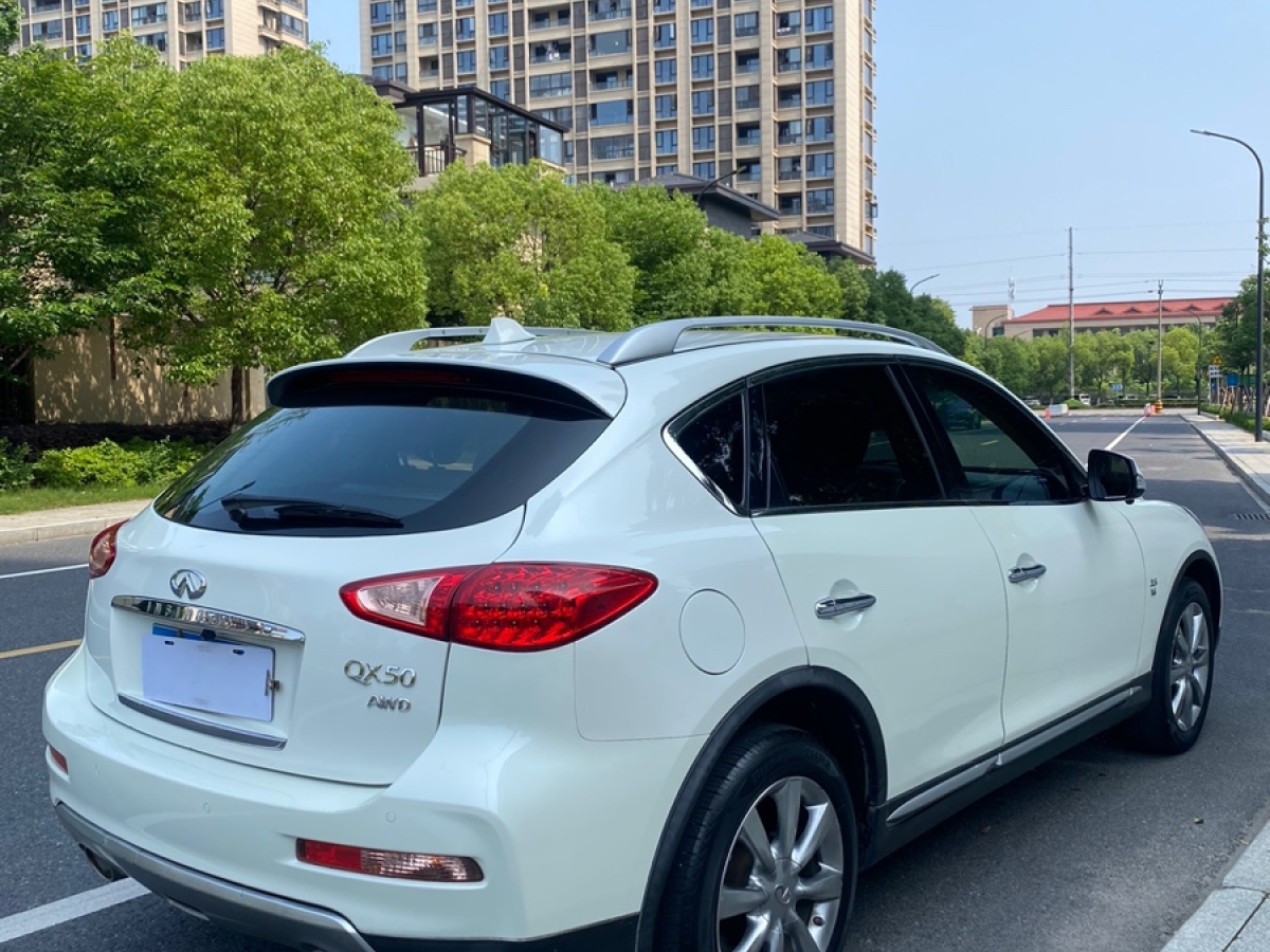英菲尼迪 QX50  2015款 2.5L 舒適版圖片