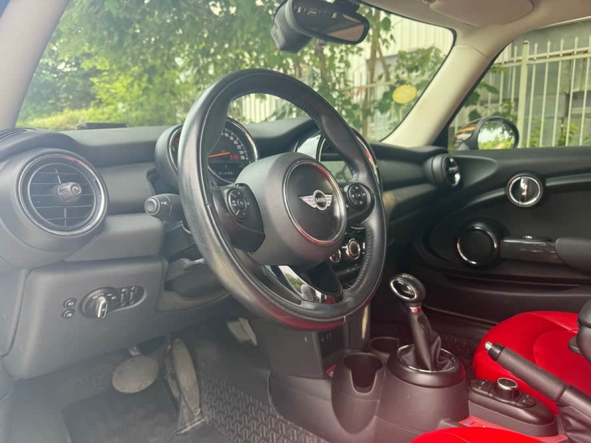 MINI MINI  2016款 1.2T ONE 先鋒派圖片