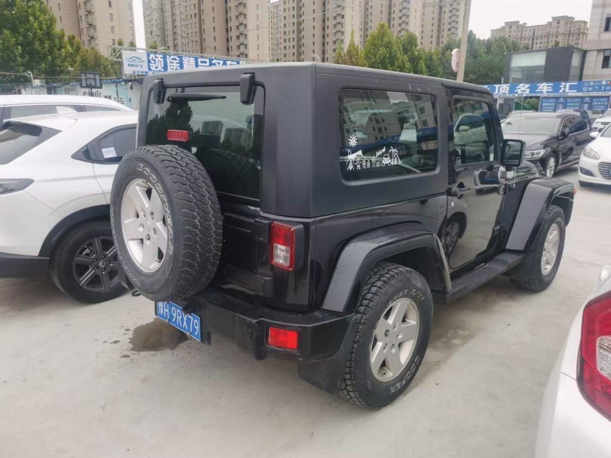 Jeep 牧馬人  2010款 3.8L Rubicon 兩門版圖片