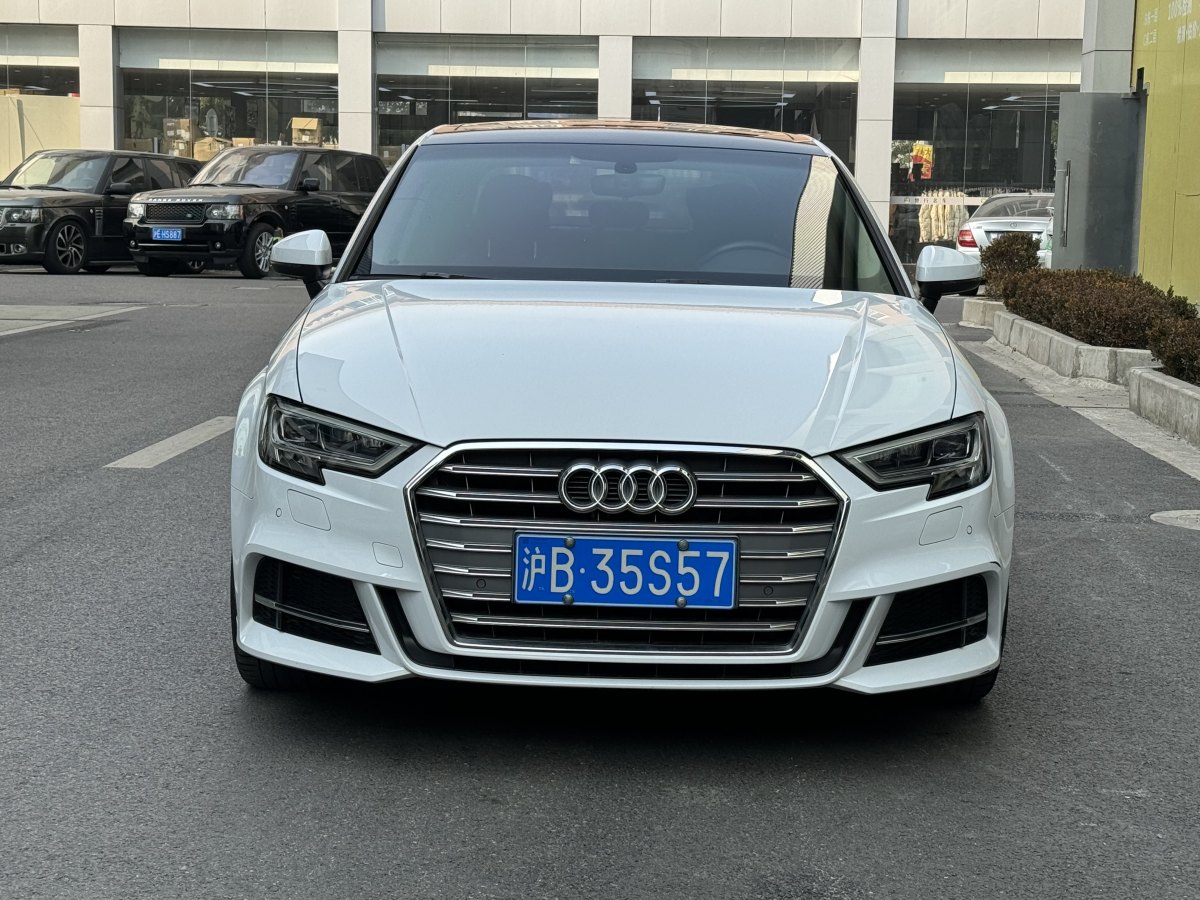 奧迪 奧迪A3  2019款 Limousine 35 TFSI 運(yùn)動(dòng)型 國(guó)VI圖片