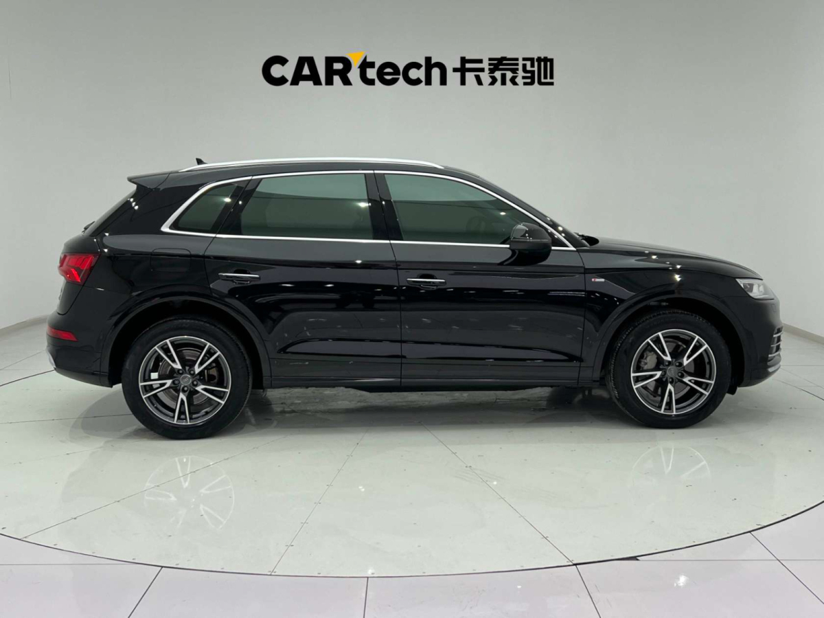 奧迪 奧迪Q5L  2020款 改款 40 TFSI 榮享時(shí)尚型圖片