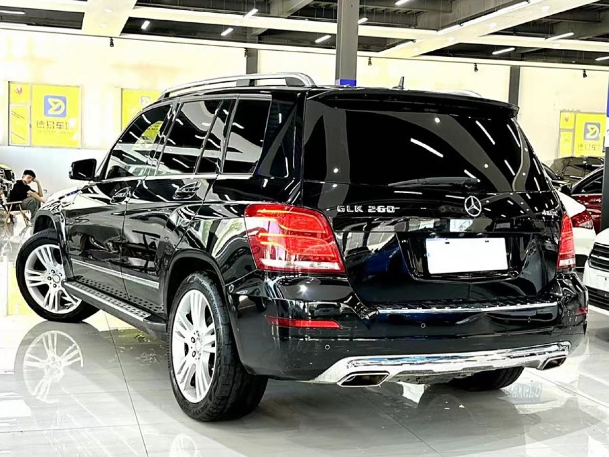 2015年8月奔馳 奔馳GLK級(jí)  2015款 GLK 260 4MATIC 動(dòng)感型 極致版