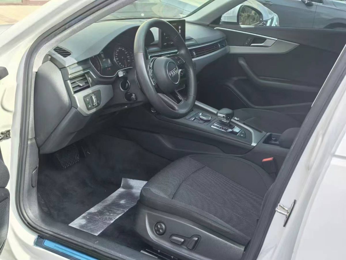 奧迪 奧迪A4L  2019款 35 TFSI 進(jìn)取型 國(guó)V圖片