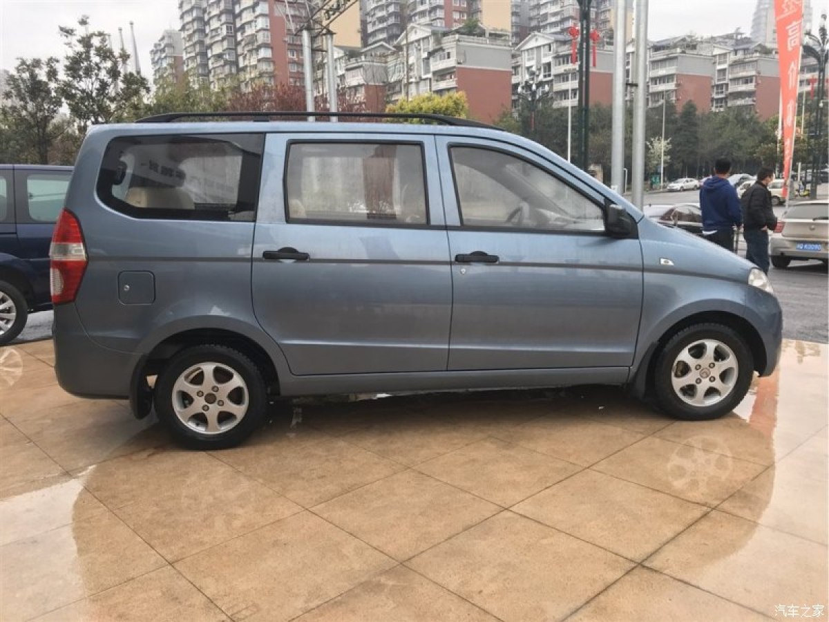 四川二手車 宜賓二手車報價 二手面包車 二手五菱 二手五菱宏光 詳情