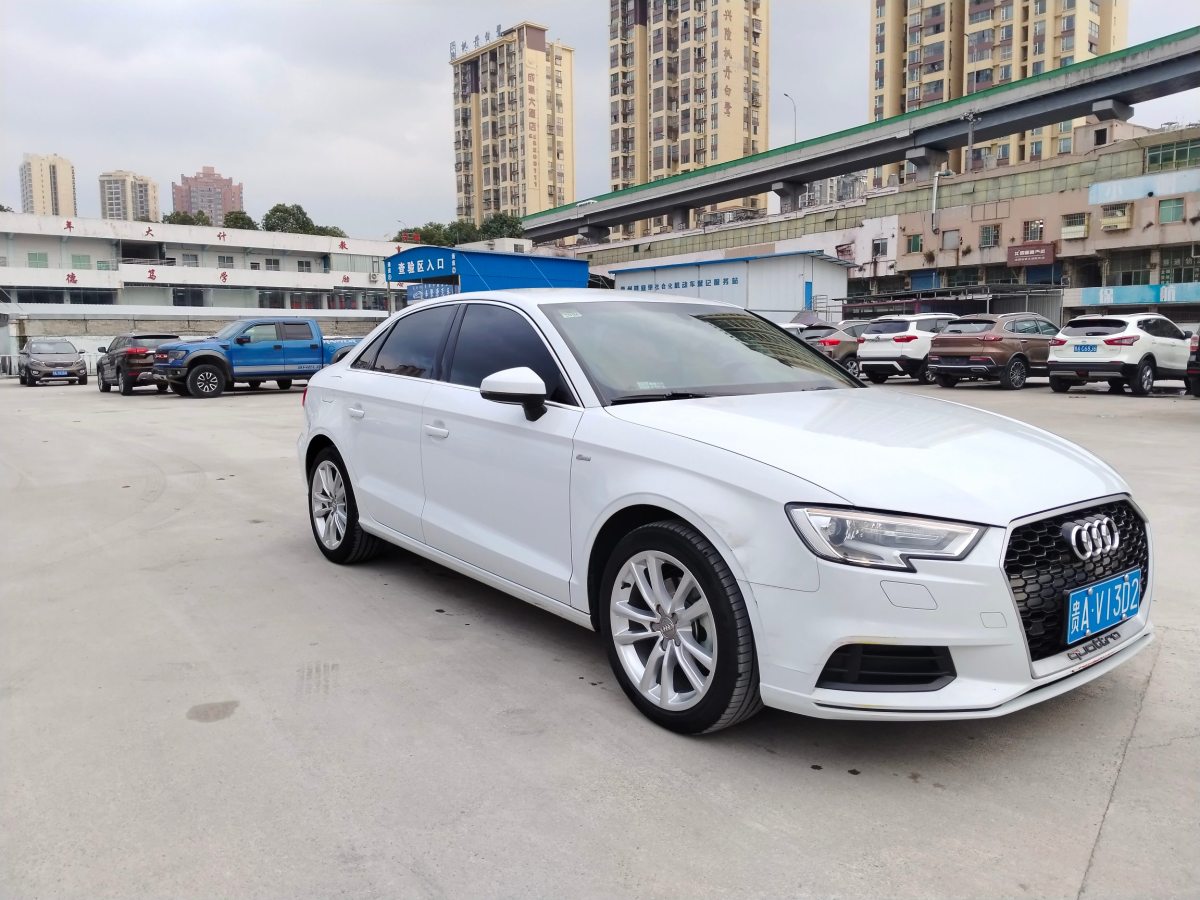 奧迪 奧迪A3  2018款 30周年年型 Limousine 35 TFSI 時尚型圖片