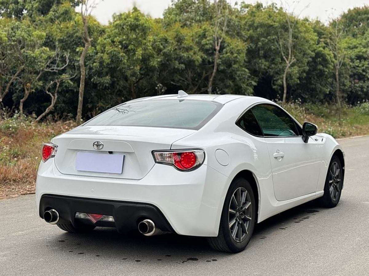 豐田 86  2014款 2.0L 自動豪華型圖片