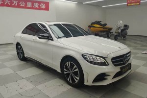奔馳C級(jí) 奔馳 改款 C 260 L 運(yùn)動(dòng)版