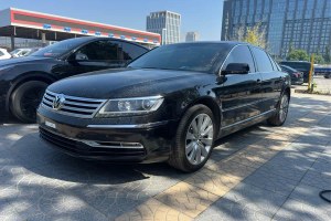 輝騰 大眾 4.2L V8 5座加長(zhǎng)行政版