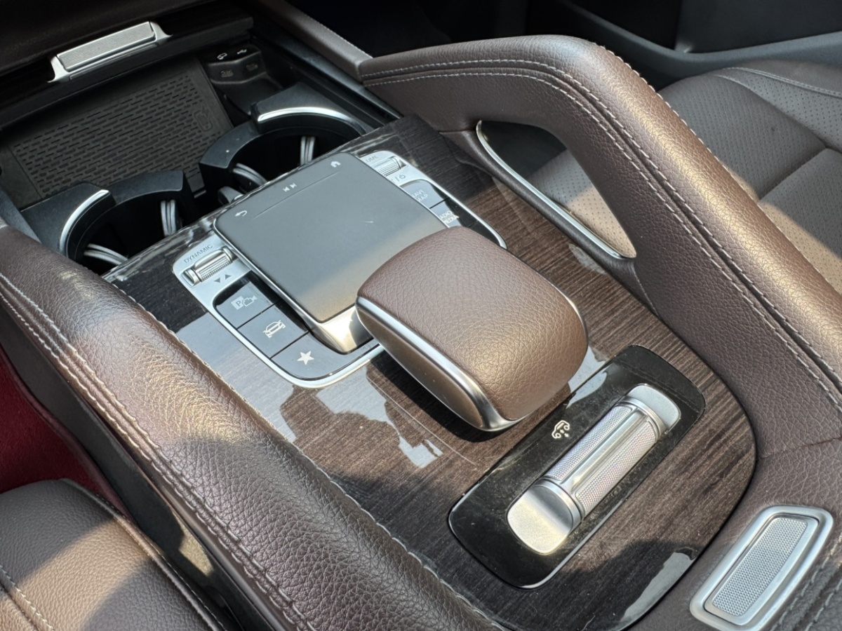 奔馳 奔馳GLE  2020款 改款 GLE 350 4MATIC 時(shí)尚型圖片
