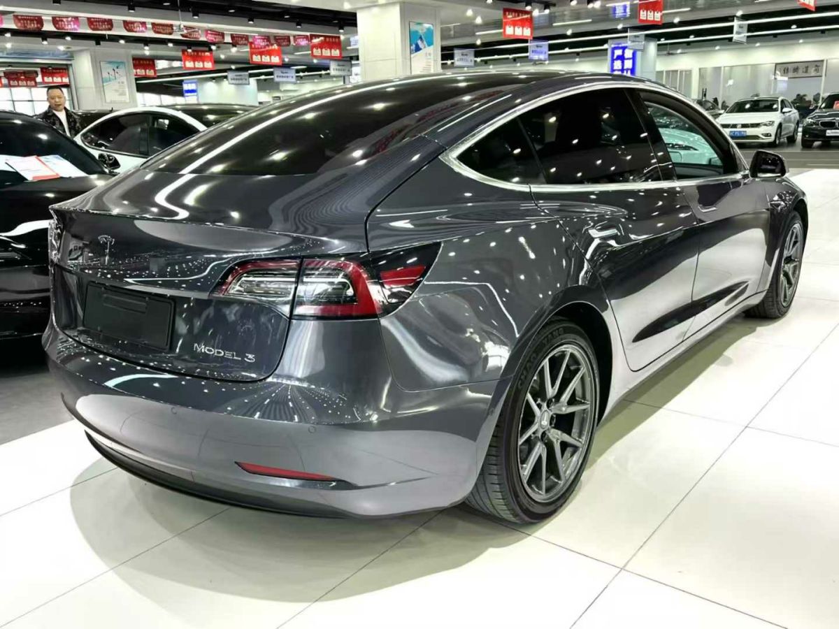 特斯拉 Model 3  2020款 標準續(xù)航后驅(qū)升級版圖片