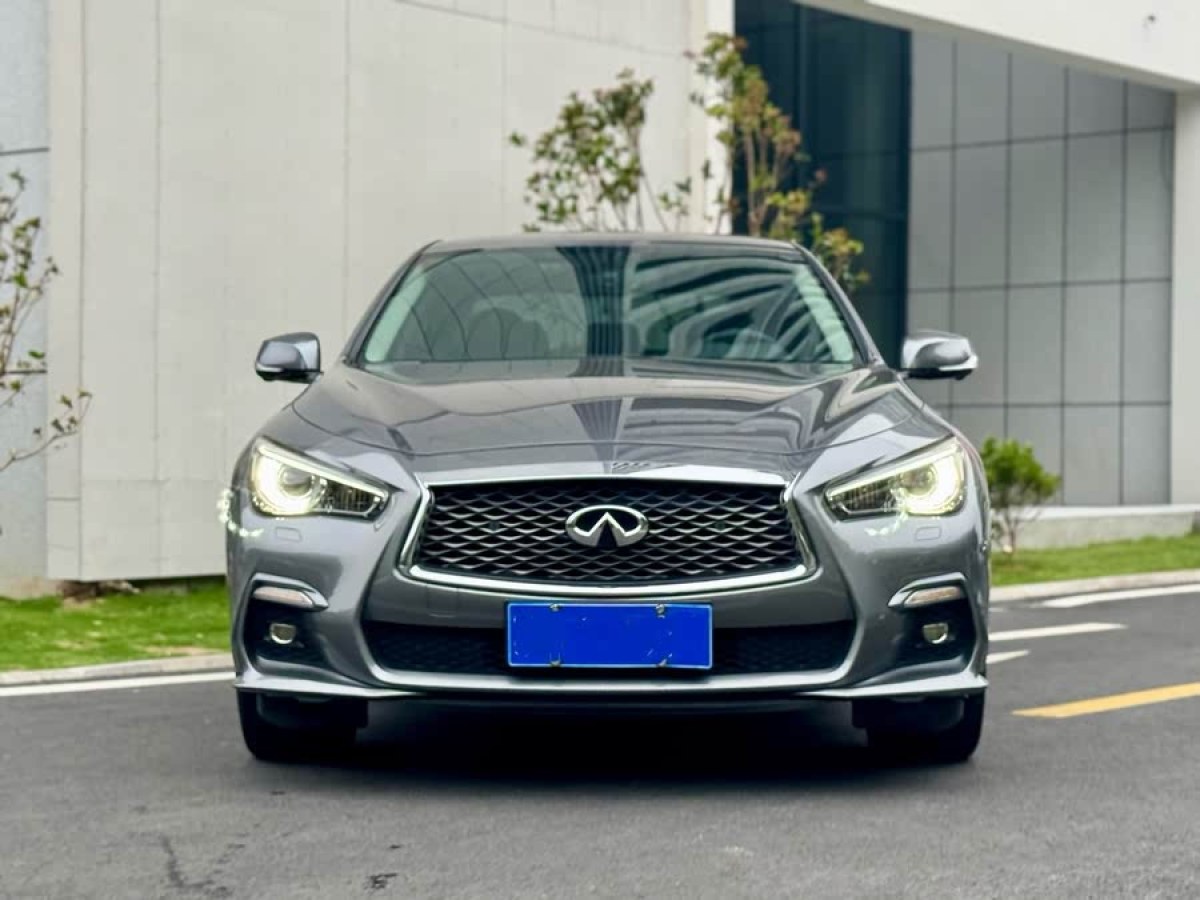 英菲尼迪 Q50L  2020款 2.0T 30周年限量版圖片