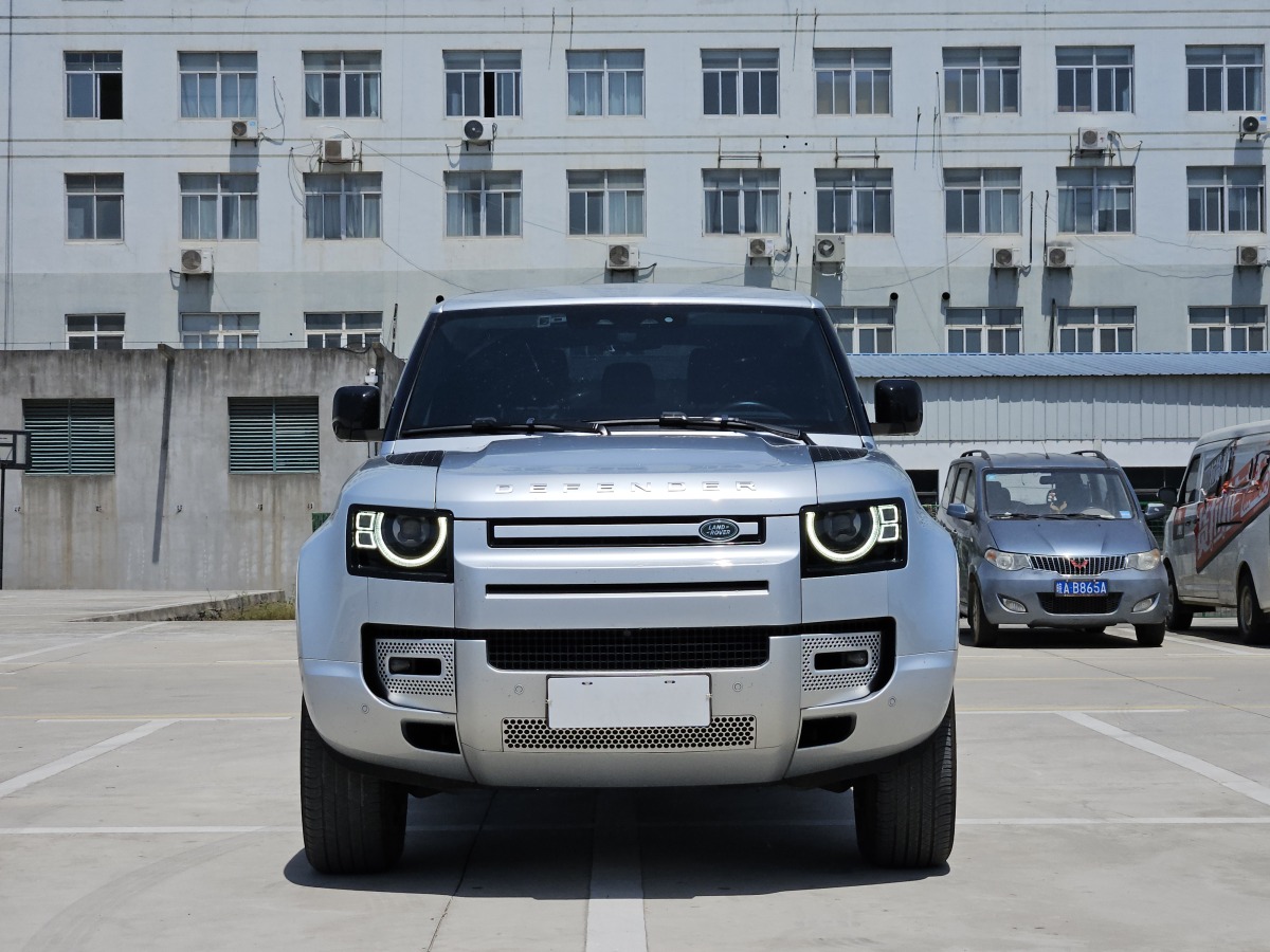 路虎 衛(wèi)士  2022款 90 3.0T P400 XS圖片