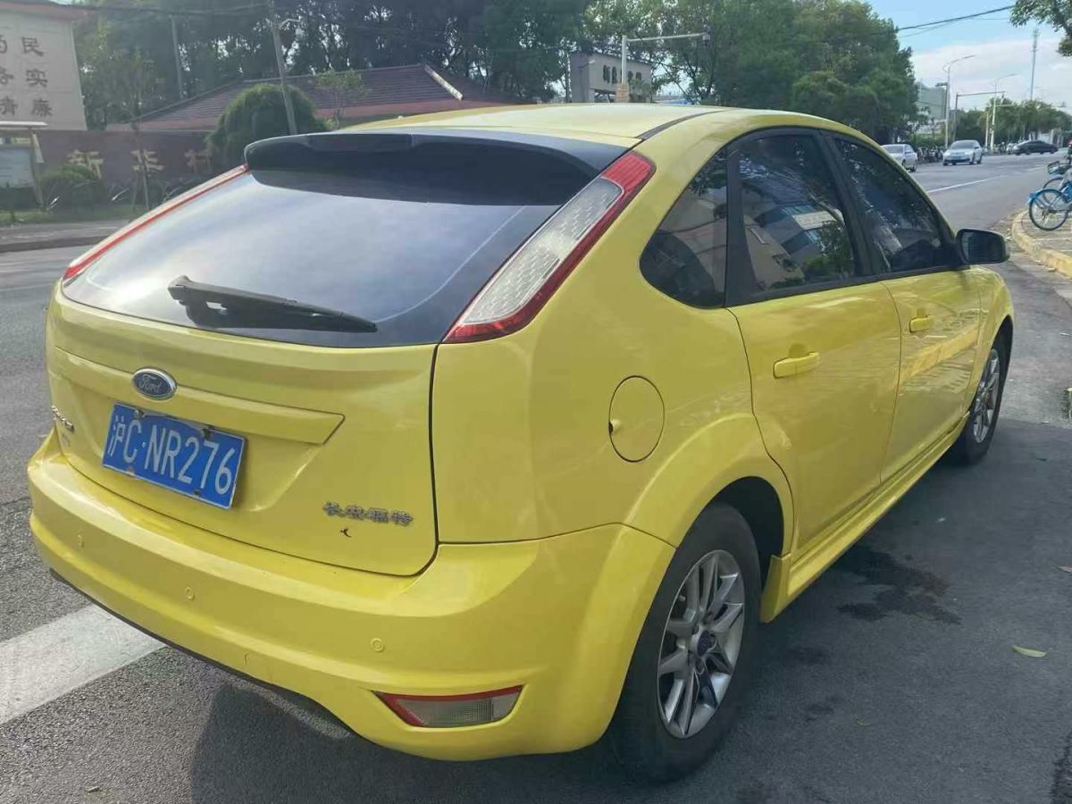 福特 福克斯  2011款 1.8L 手動經(jīng)典型圖片