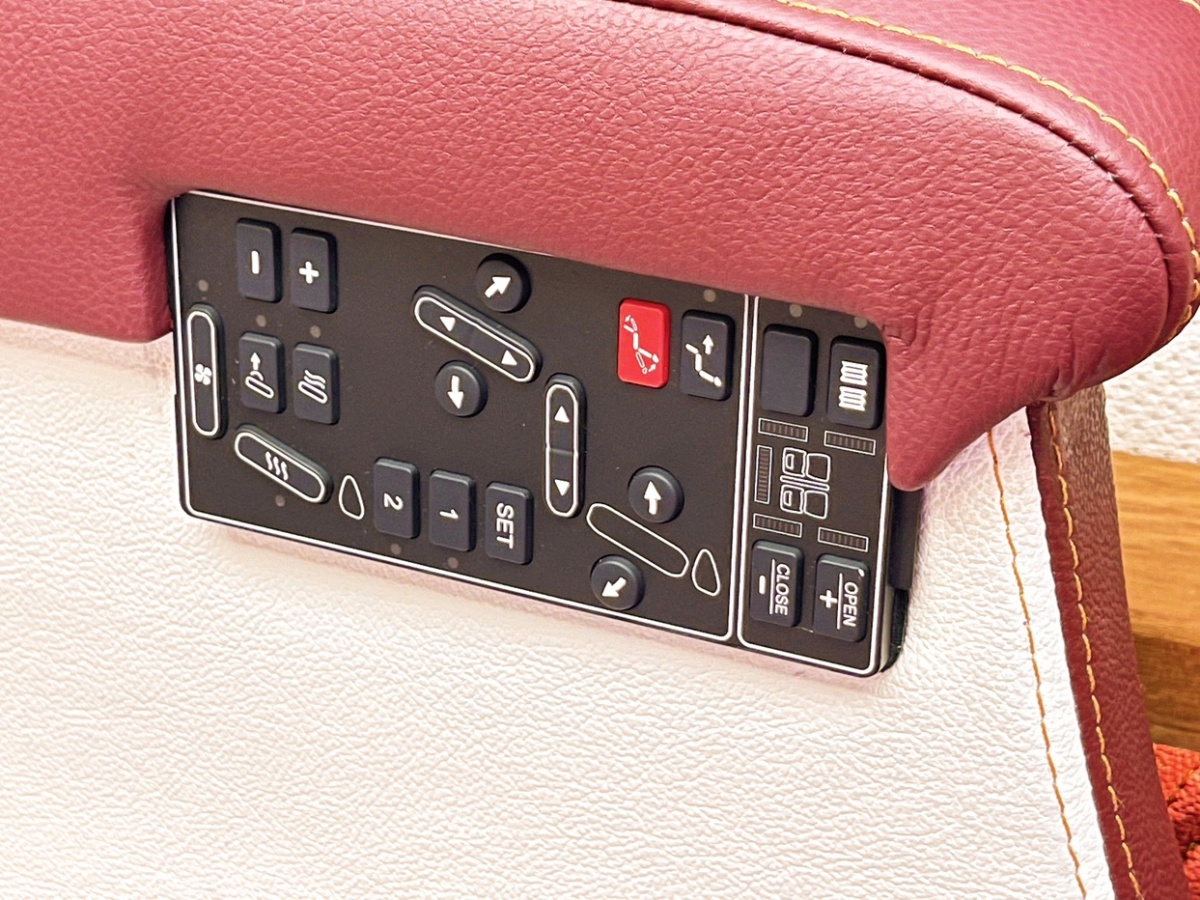 福特 E350  2011款 5.4L 铂金限量版图片