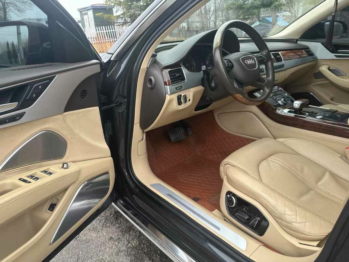 奧迪 奧迪A8  2011款 A8L W12 6.3 FSI quattro圖片