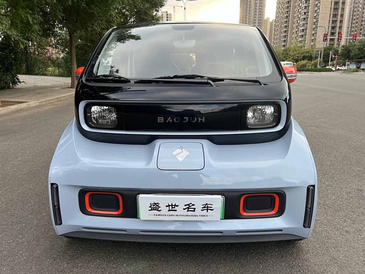 2022年7月宝骏 宝骏KiWi EV  2022款 设计师轻享版 三元锂