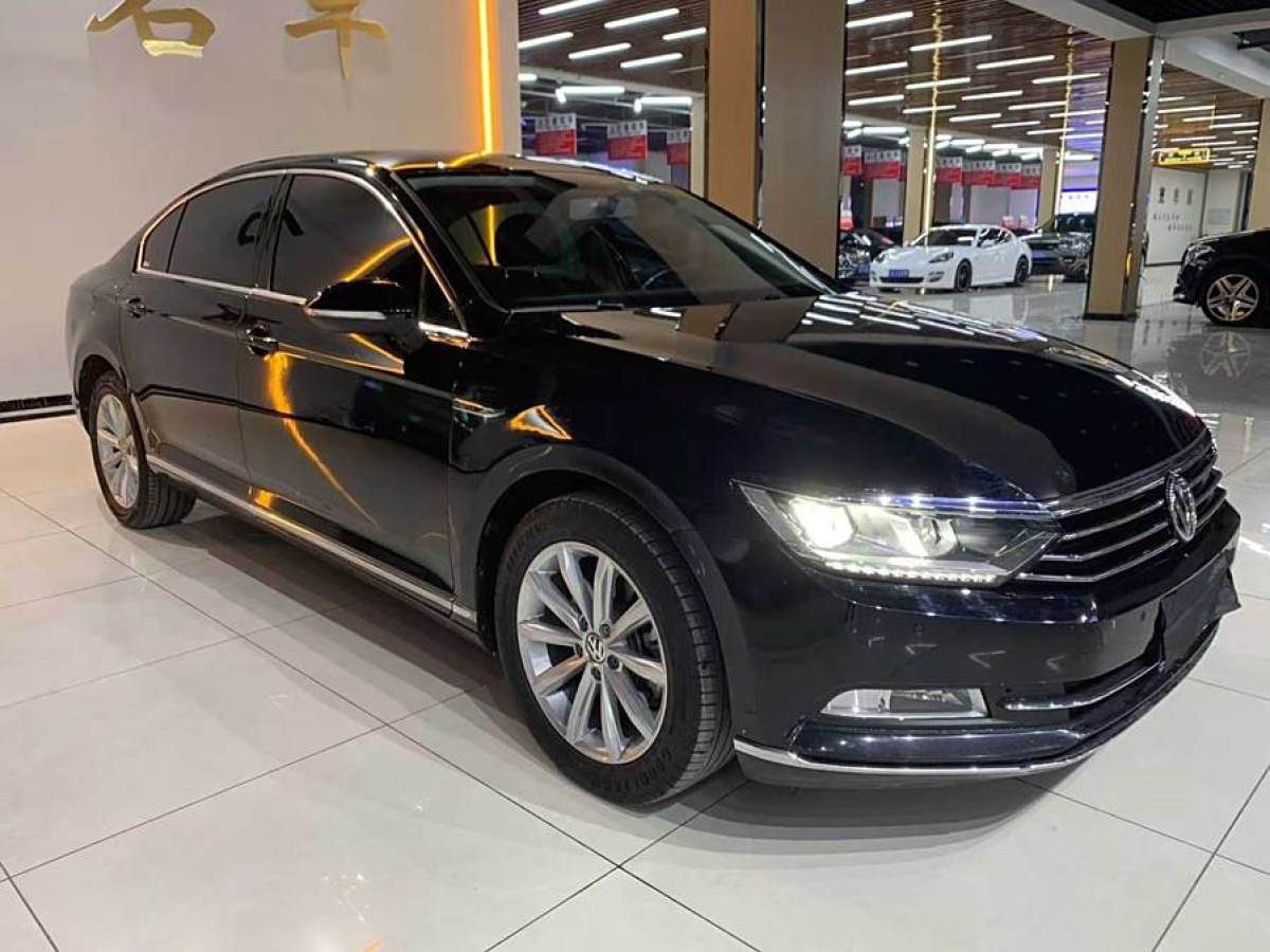 大眾 邁騰  2019款  330TSI DSG 領(lǐng)先型 國(guó)VI圖片