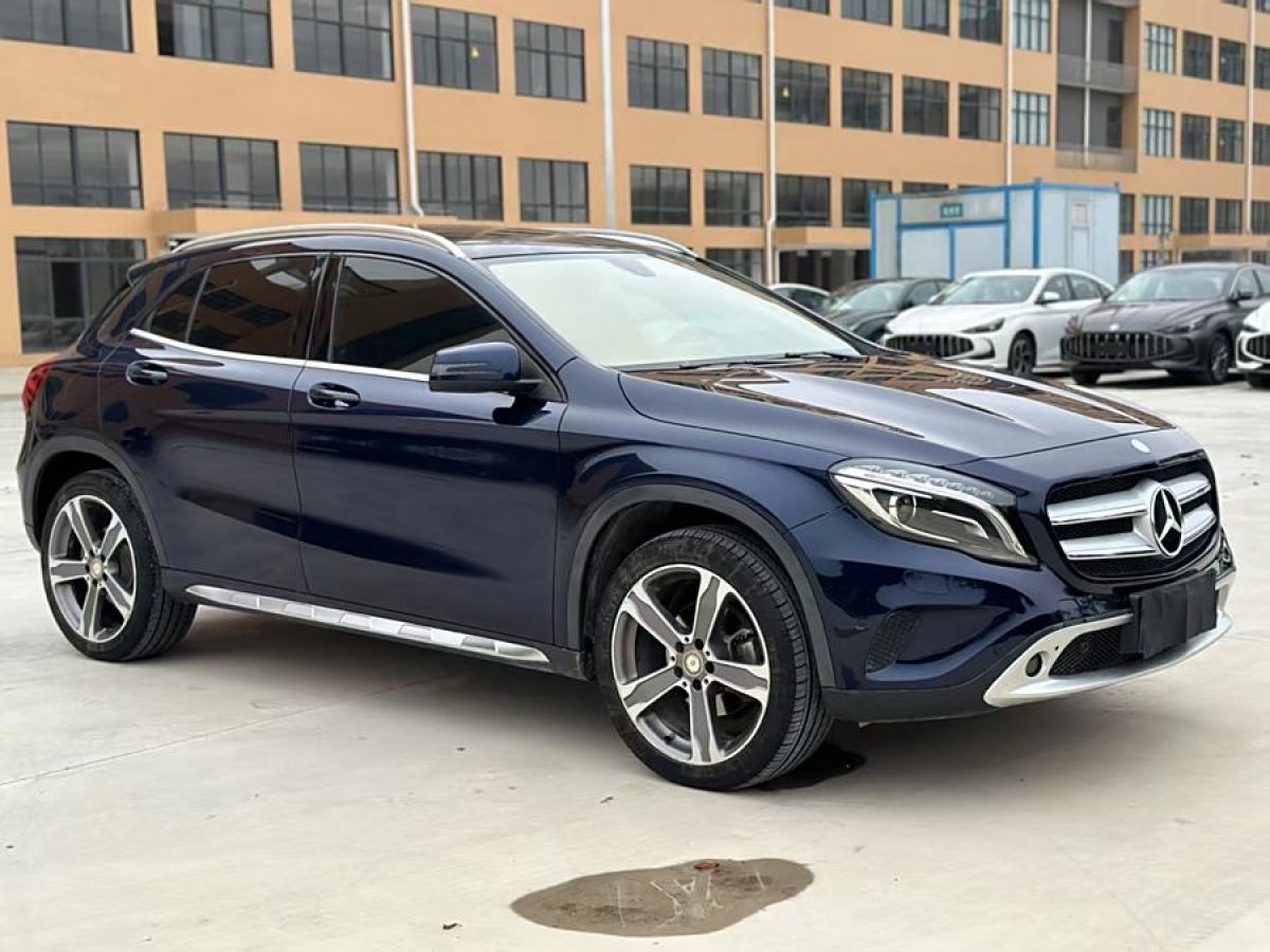 奔馳 奔馳GLA  2015款 GLA 220 4MATIC 豪華型圖片