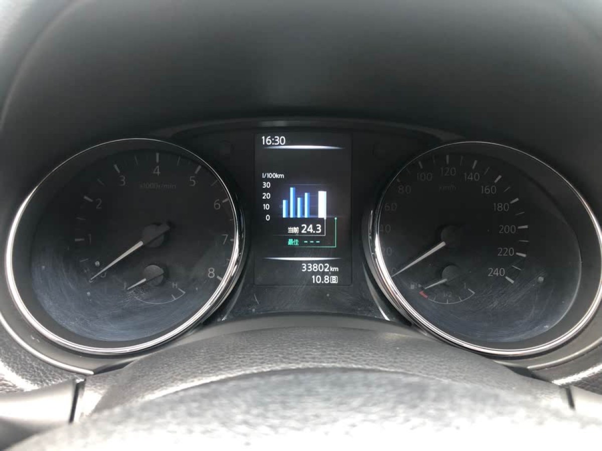日產(chǎn) 逍客  2017款 2.0L CVT精英版 國V圖片