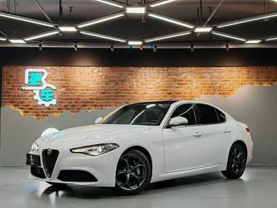 2019年7月 阿尔法·罗密欧 Giulia 2.0T 280HP 豪华版图片