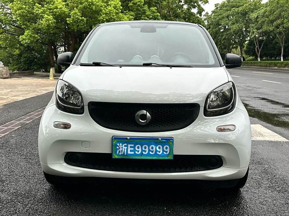 smart fortwo  2015款 1.0L 52千瓦硬頂靈動版圖片