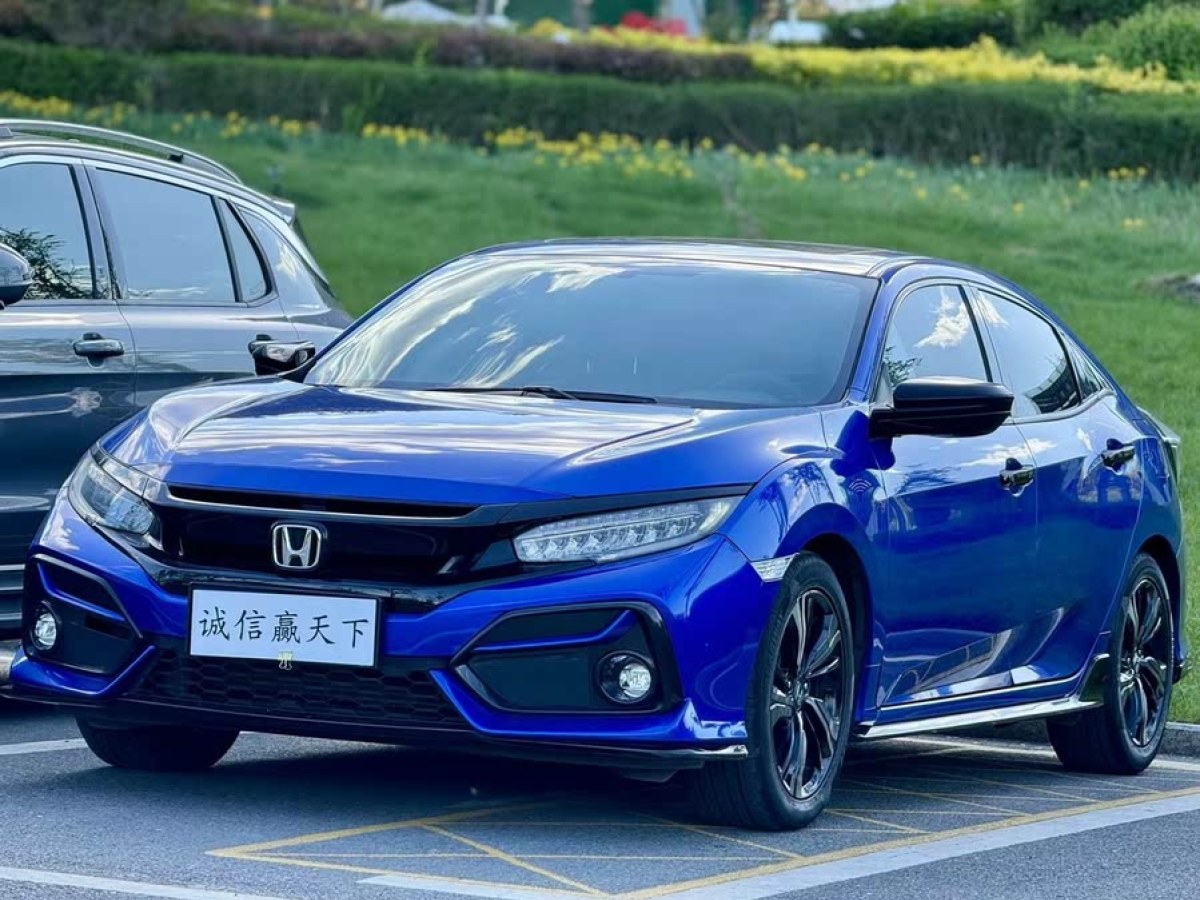 本田 思域  2021款 HATCHBACK 220TURBO CVT潮酷控圖片