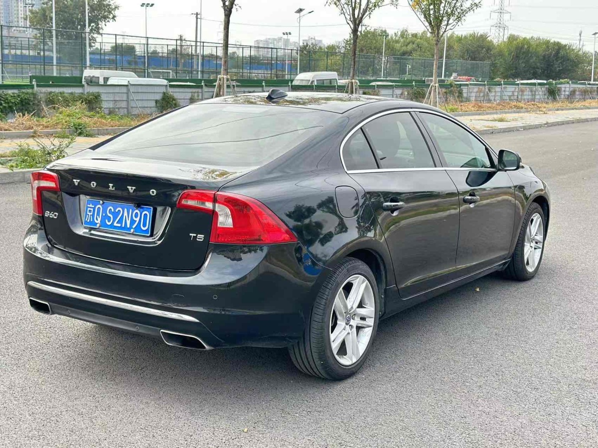 沃爾沃 S60  2015款 L 2.0T T5 智馭版圖片