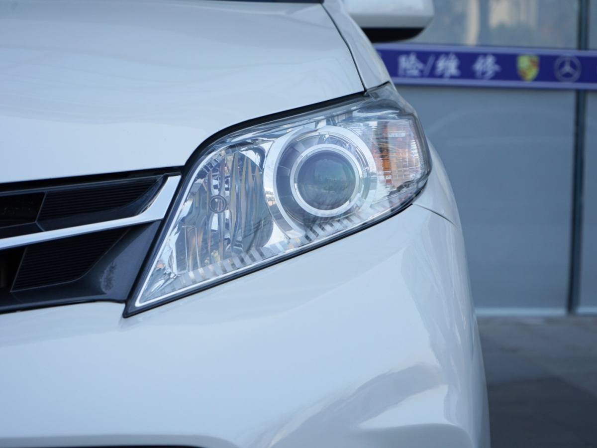 丰田 塞纳  2015款 3.5L 两驱LE图片