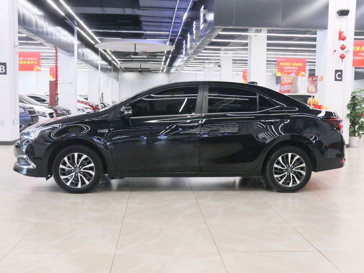 豐田 卡羅拉雙擎E+  2019款 1.8L 領(lǐng)先版圖片