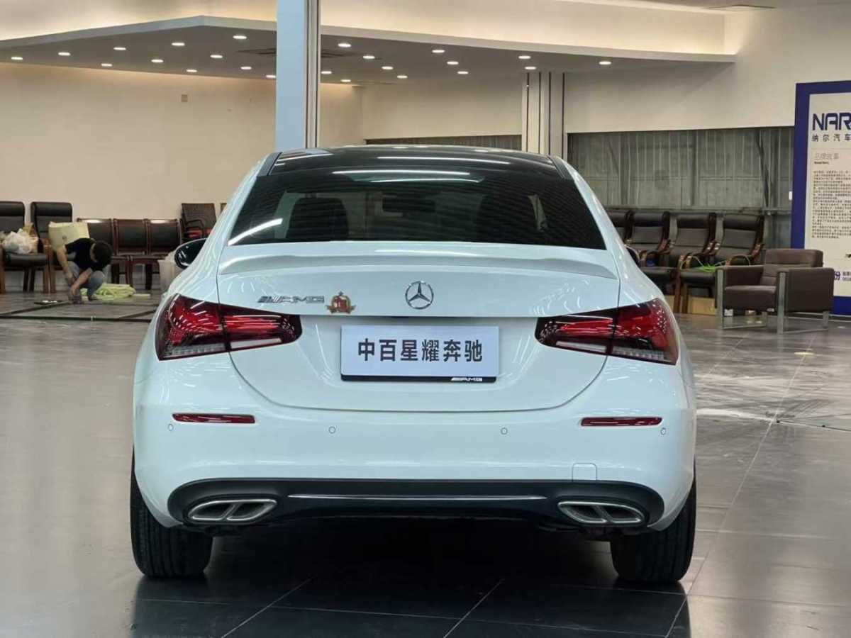 奔馳 奔馳A級  2019款  改款 A 200 L 運動轎車圖片