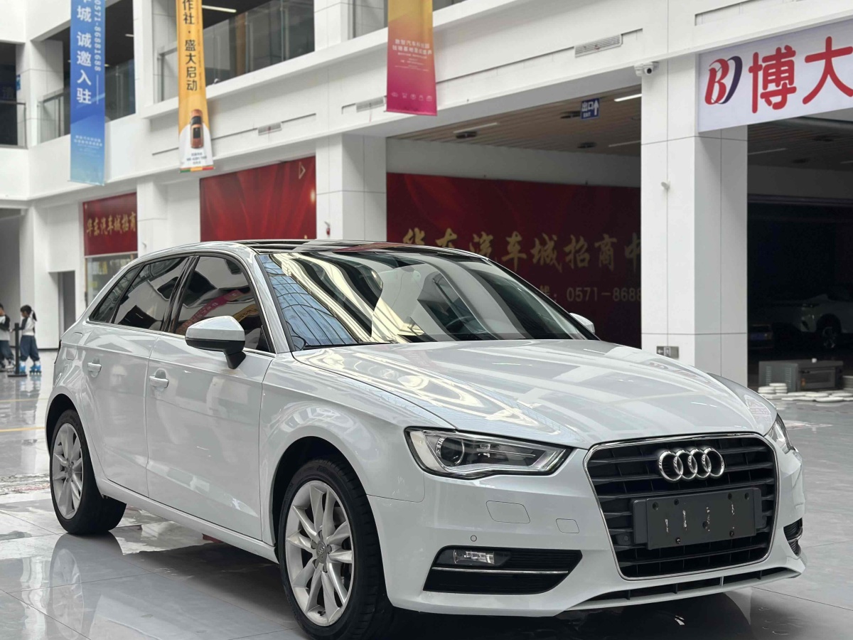 奧迪 奧迪A3  2015款 Sportback 35 TFSI 百萬(wàn)紀(jì)念舒享型圖片