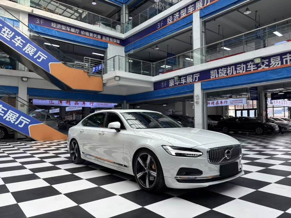 沃爾沃 S90  2021款 B5 智遠(yuǎn)豪華版圖片