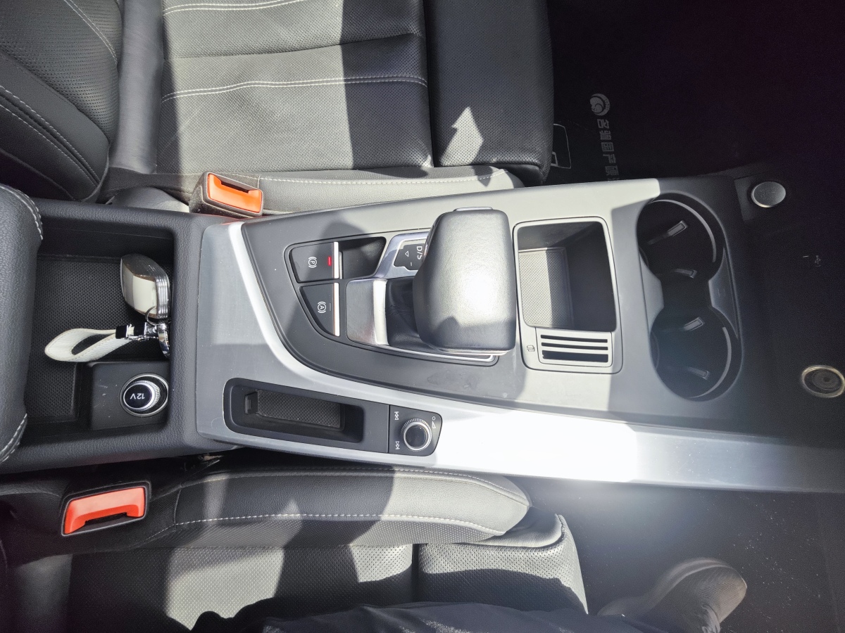 奧迪 奧迪A4L  2020款 40 TFSI 時尚動感型圖片
