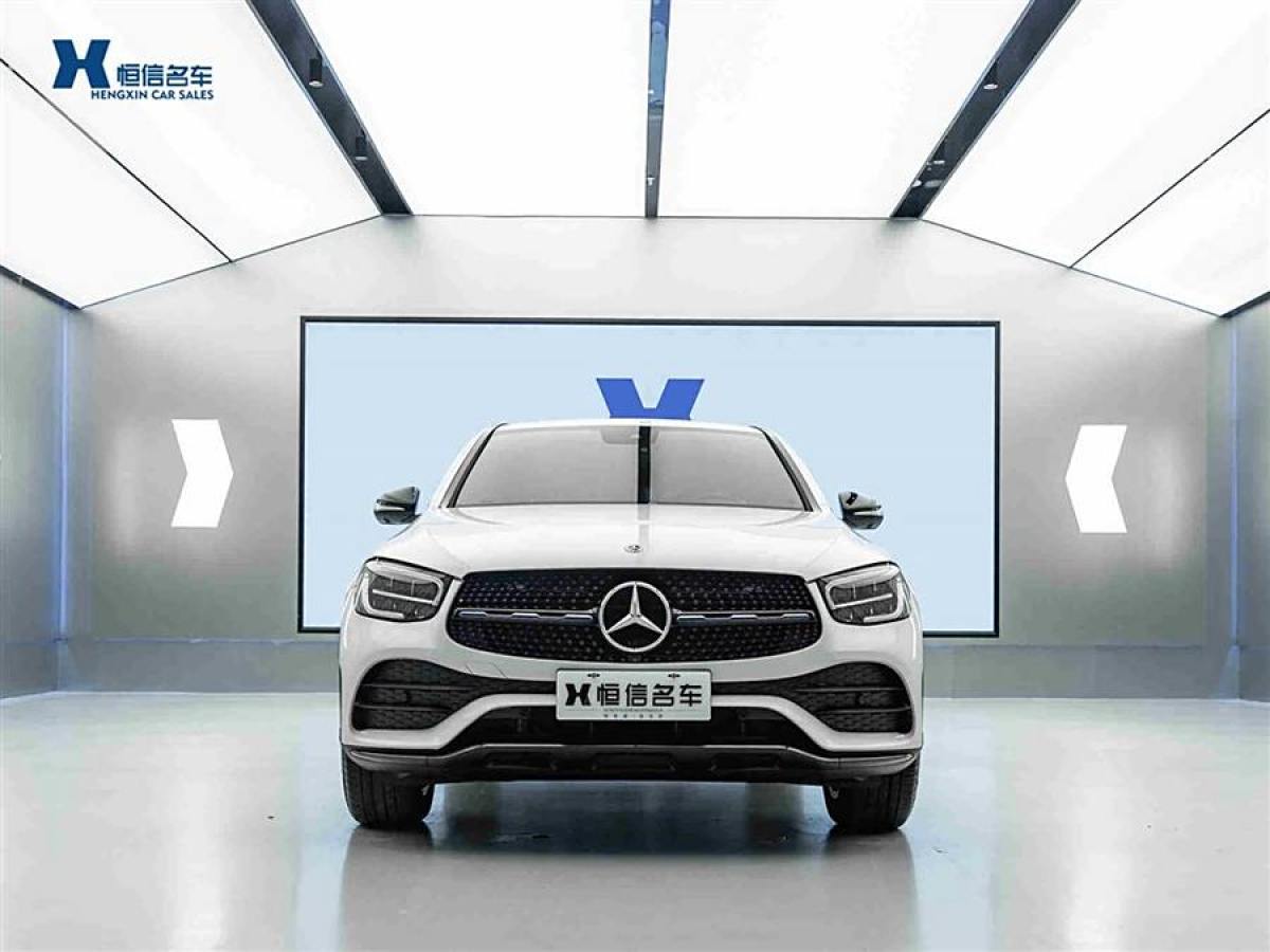 2020年11月奔馳 奔馳GLC  2023款 GLC 300 4MATIC 轎跑SUV