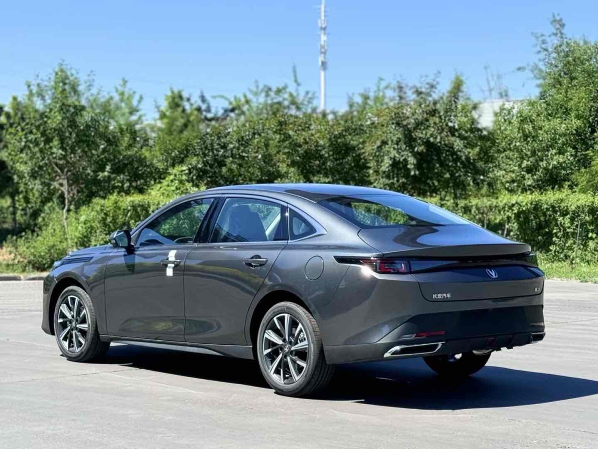 長(zhǎng)安 逸動(dòng)  2024款 1.5T GDI自動(dòng) 尊貴型圖片