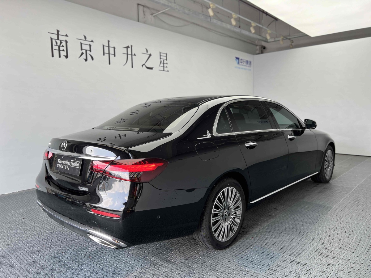 奔馳 奔馳E級  2021款 改款 E 300 L 豪華型圖片