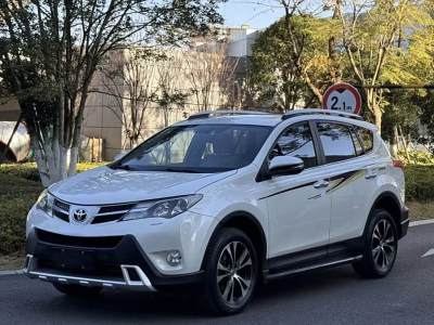 2015年10月 豐田 RAV4榮放 2.5L 自動(dòng)四驅(qū)精英版圖片