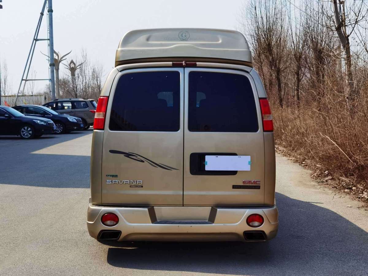 2011年10月GMC SAVANA  2011款 5.3L 商务之星7座