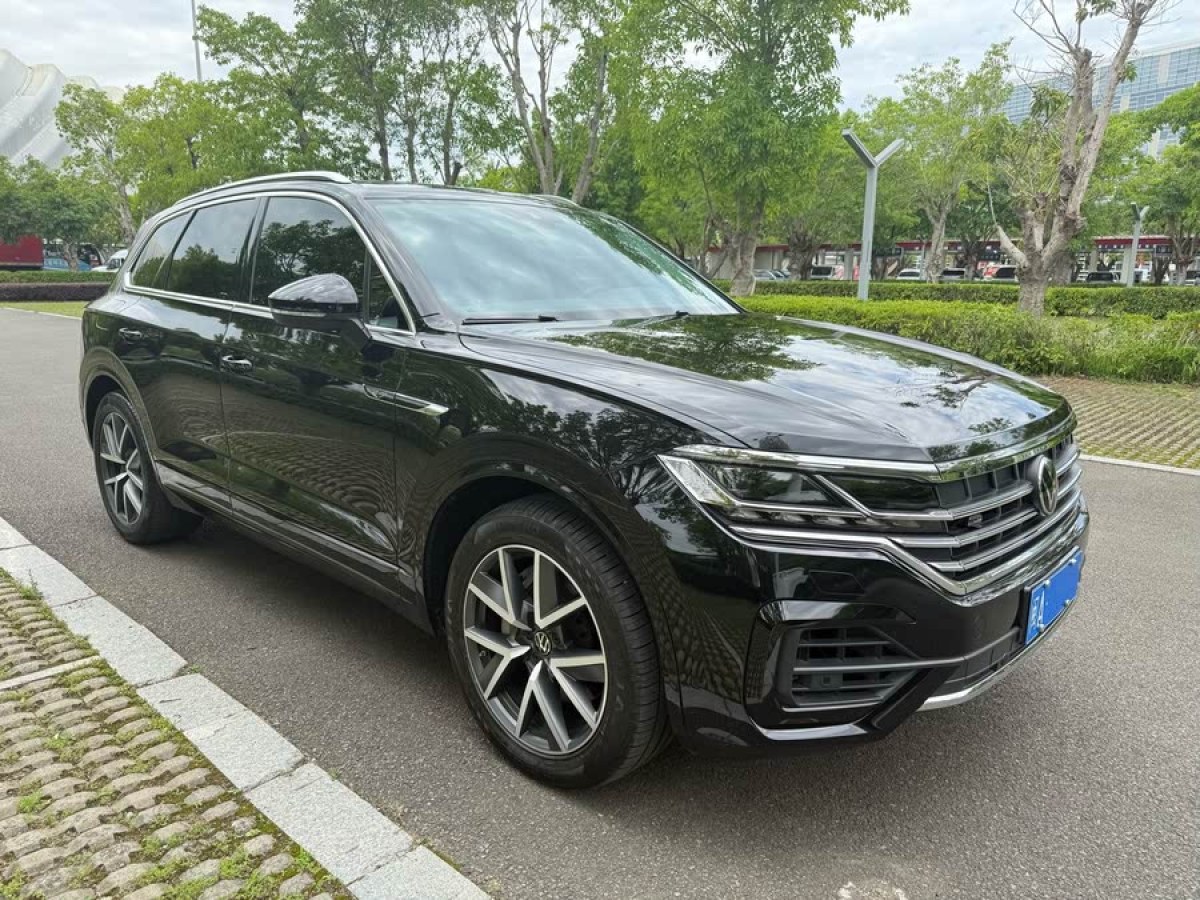 大眾 途銳  2022款 3.0TSI 銳享版 經(jīng)典運動套裝圖片