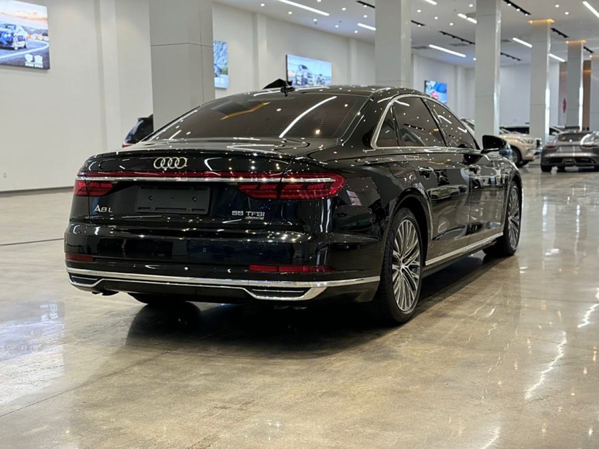 奧迪 奧迪A8  2022款 A8L 55 TFSI quattro 豪華型典藏版圖片