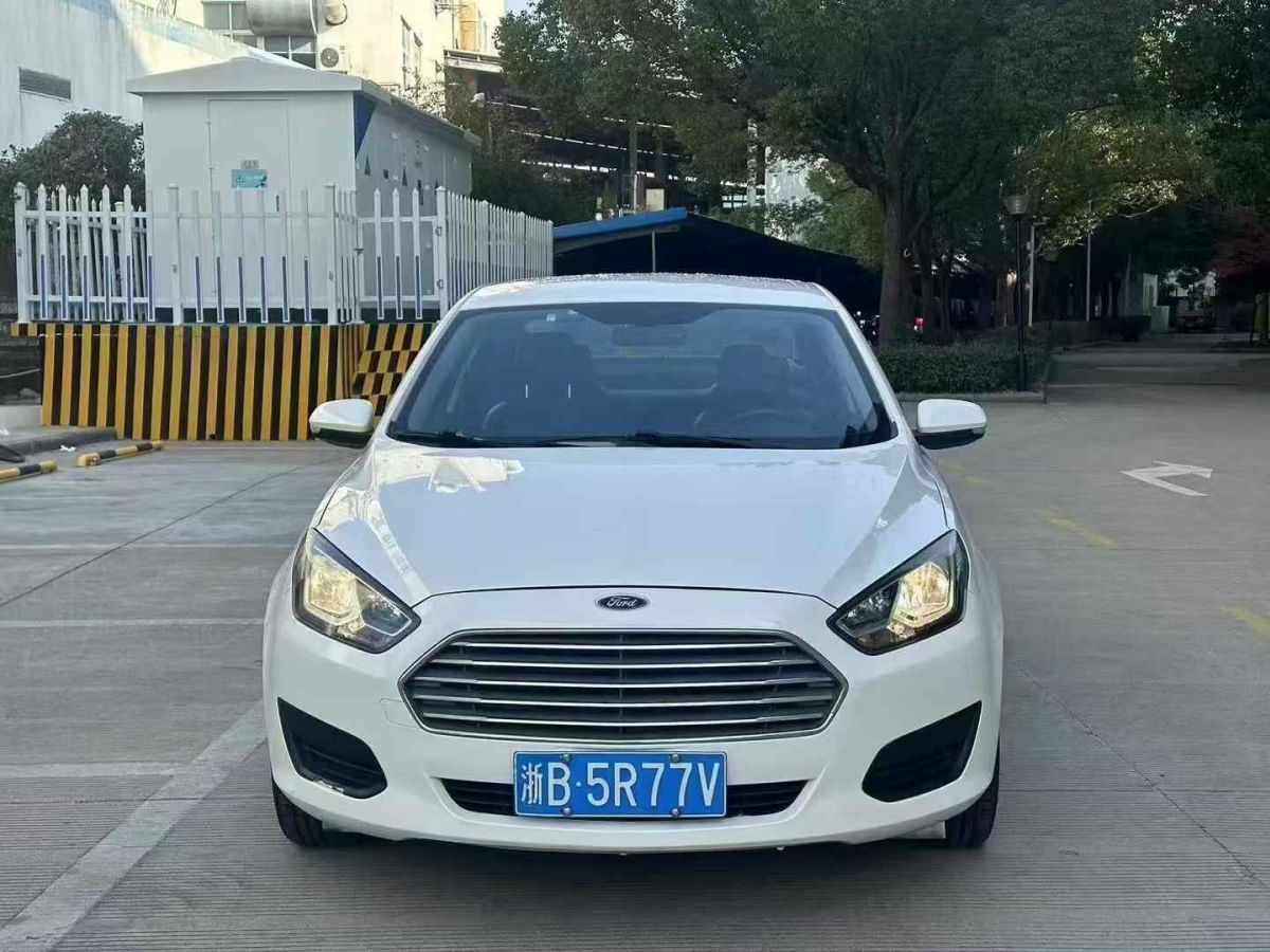 福特 福睿斯  2019款 EcoBoost 125 自動(dòng)臻享型圖片