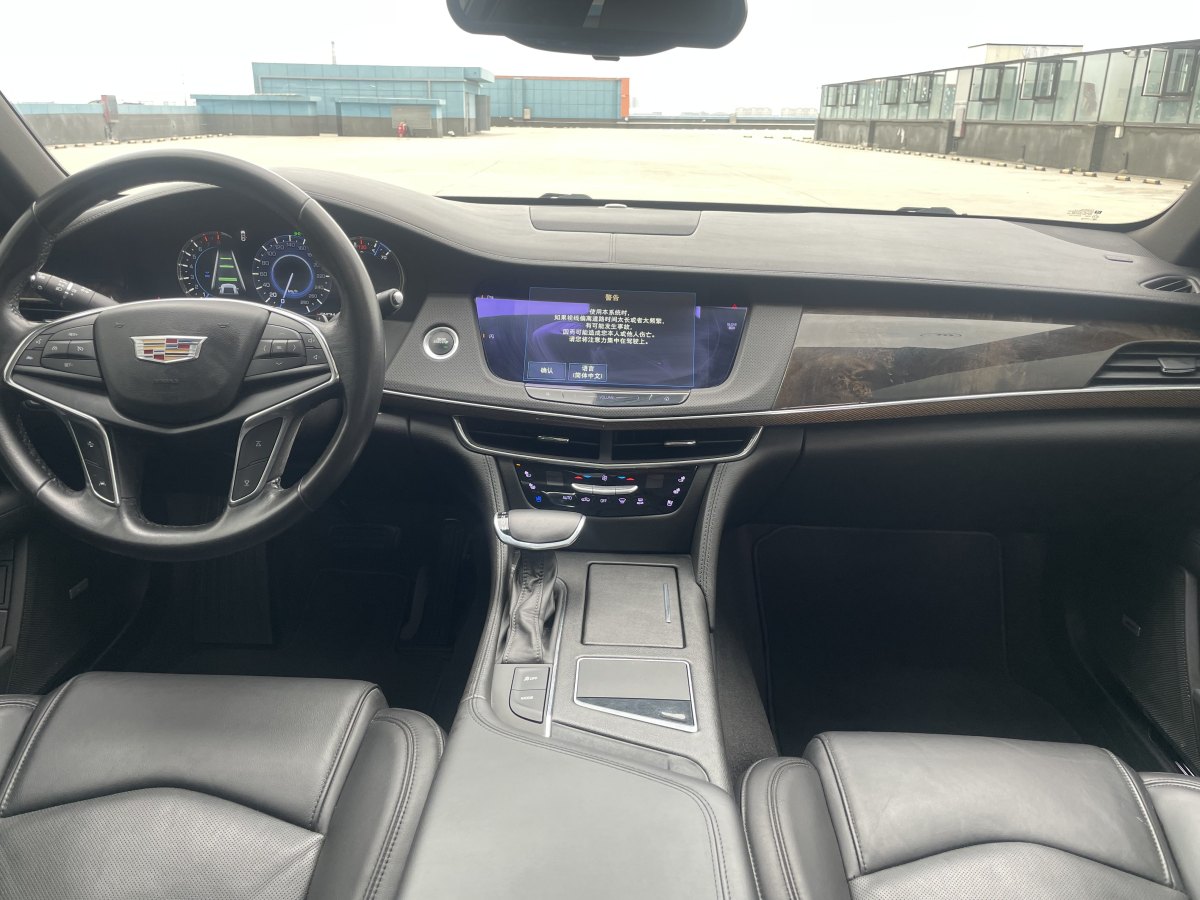 凯迪拉克 CT6  2017款 28T 豪华型图片