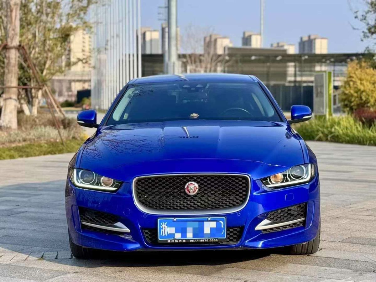 捷豹 XE  2019款 2.0T 300PS 四驅(qū)Landmark Edition圖片