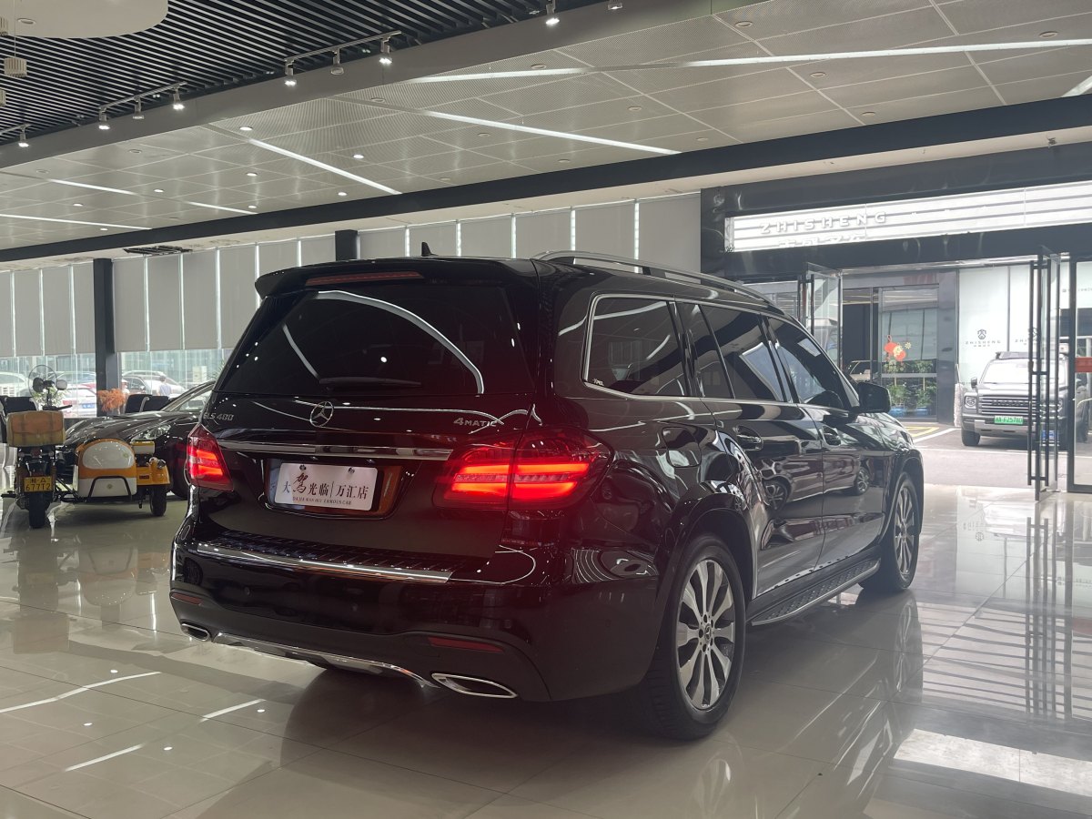 奔驰 奔驰GLS  2018款 改款 GLS 400 4MATIC动感型图片