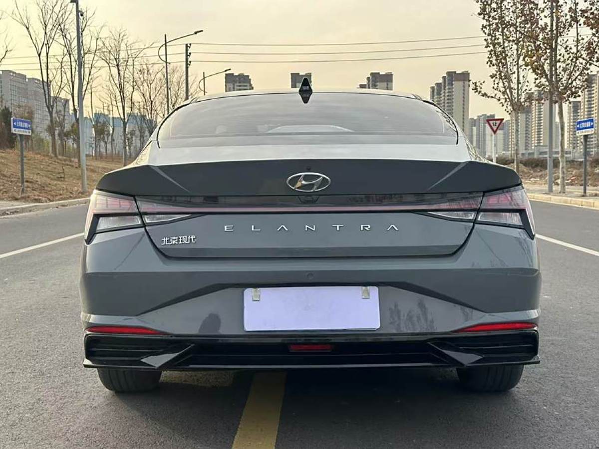 現(xiàn)代 伊蘭特  2022款 1.5L CVT LUX尊貴版圖片