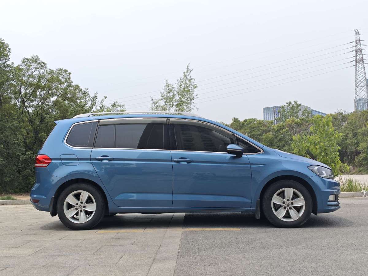 大眾 途安  2016款 途安L 280TSI 手動(dòng)風(fēng)尚版圖片