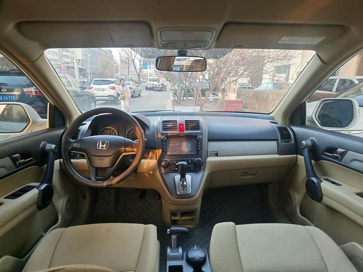 本田 CR-V  2010款 2.0L 自動兩驅(qū)都市版圖片