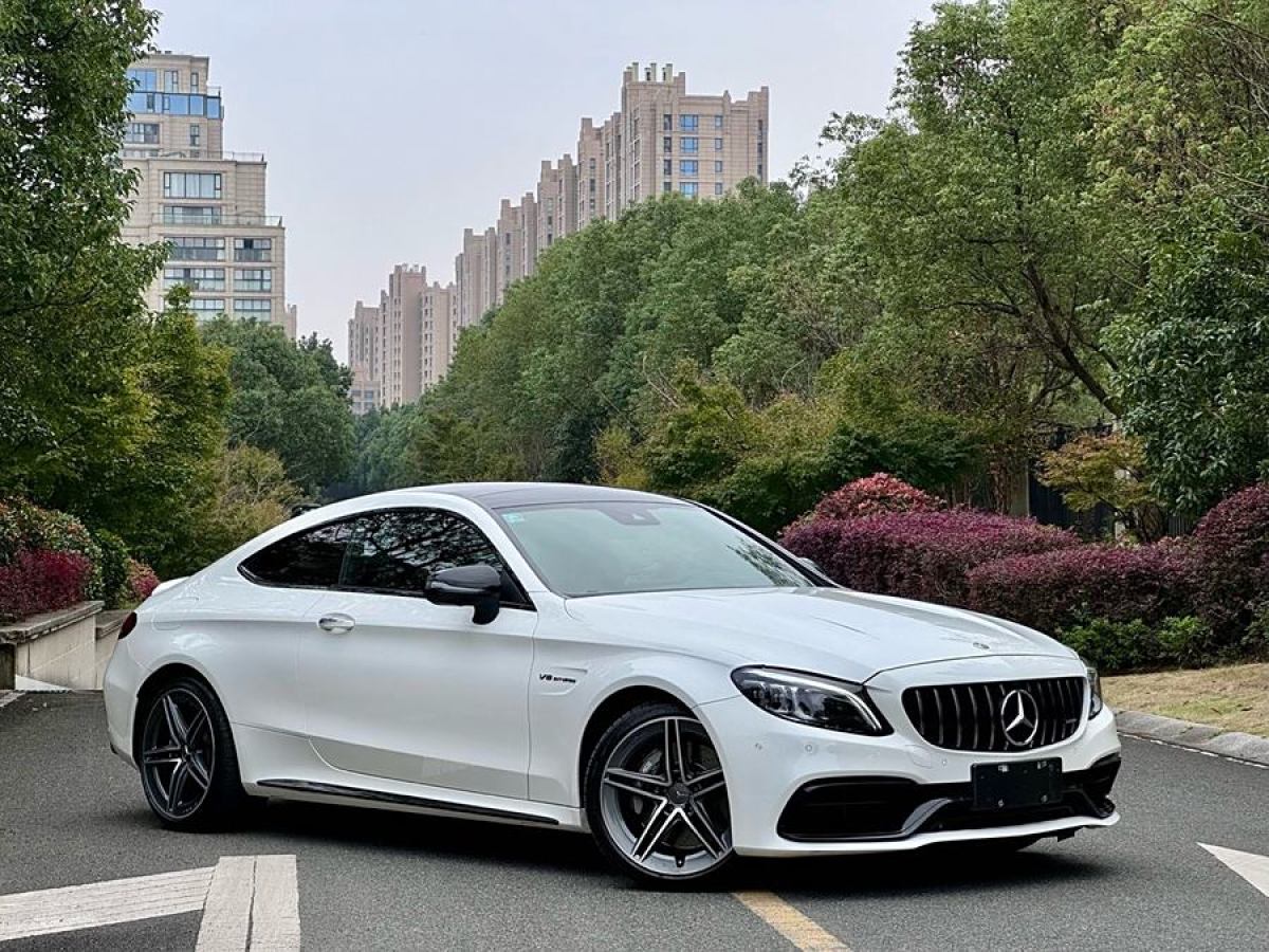 奔馳 奔馳C級(jí)AMG  2019款 AMG C 63 轎跑車圖片