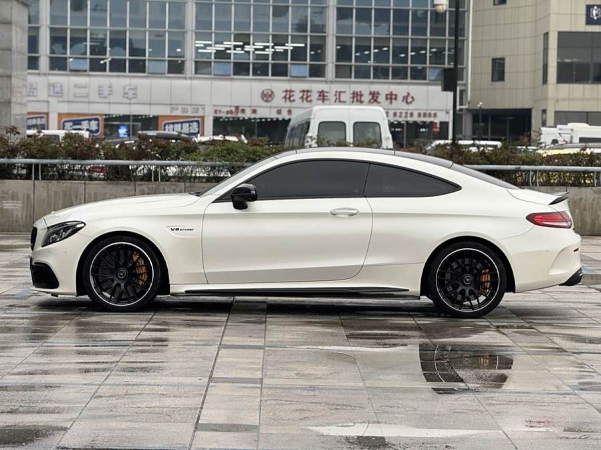 2017年12月奔馳 奔馳C級(jí)AMG  2015款 AMG C 63 S