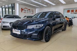 宝马3系 宝马 330Li xDrive M运动曜夜套装